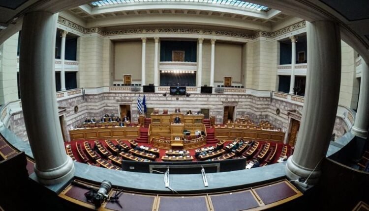 Ψηφίστηκε-από-την-κυβερνητική-πλειοψηφία-το-νομοσχέδιο-για-την-Υγεία