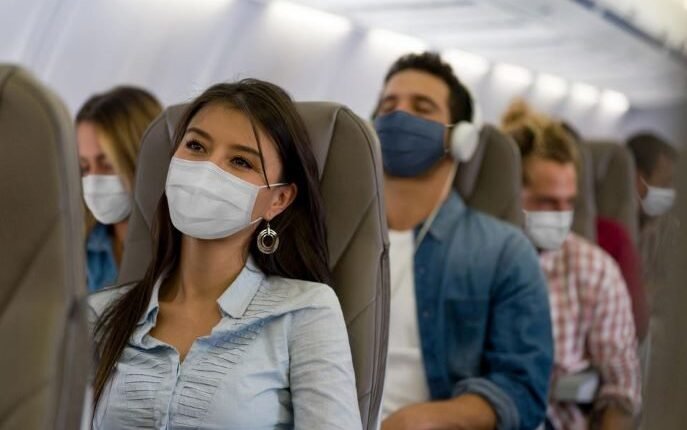 Ο-ΠΟΥ-προτρέπει-τους-ταξιδιώτες-να-φορούν-μάσκες-λόγω-της-ταχύτατης-εξάπλωσης-της-νέας-παραλλαγής-του-κορονοϊού