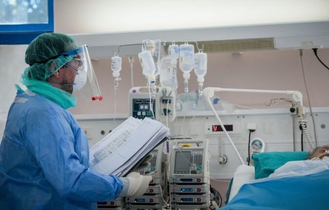 ΕΟΔΥ:-Στους-34.779-ανέρχονται-οι-νεκροί-στην-Ελλάδα-από-την-αρχή-της-πανδημίας