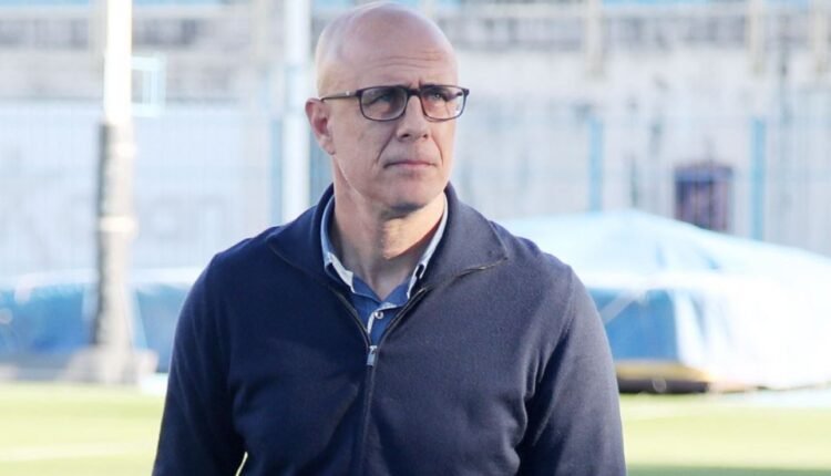 Λαμία:-Επίσημα-στον-πάγκο-ο-Λεωνίδας-Βόκολος