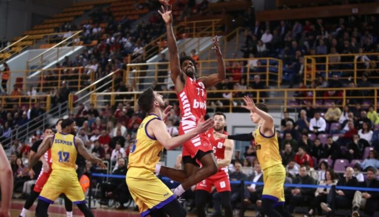 Κύπελλο-Ελλάδας-Μπάσκετ:-“Σκόρπισε”-το-Περιστέρι-και-παρέμεινε-στο-θρόνο-του-ο-Ολυμπιακός