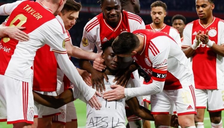 eredivisie:-Νίκη-για-τον-Άγιαξ,-στοπ-της-Ουτρέχτη-στην-Αϊντχόφεν