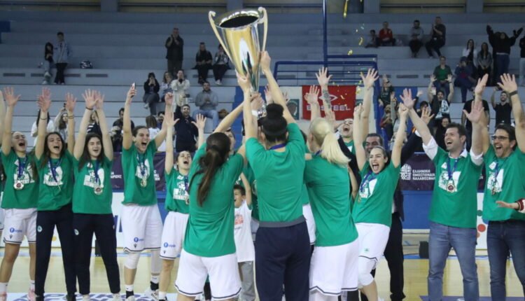 Η-απονομή-του-κυπέλλου-Ελλάδας-στον-Παναθηναϊκό(vid)