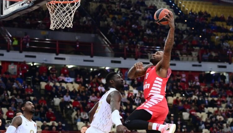 Ολυμπιακός:-Νίκησε-τη-Βιλερμπάν-και-πήρε-το-πλεονέκτημα-έδρας