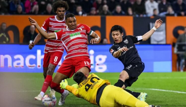 bundesliga:-«Έκλεψε»-τον-βαθμό-από-την-Άουγκσμπουργκ-η-Στουτγκάρδη