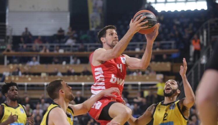 basket-league:-Στα-ημιτελικά-με-“σκούπα”-ο-Ολυμπιακός…-και-τώρα-η-Φενέρ