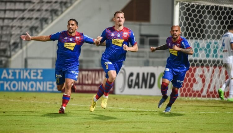 Βόλος:-Διαζύγιο-με-πέντε-παίκτες