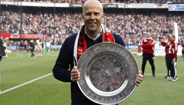 Φέγενορντ:-Ανανέωσε-ο-Άρνε-Σλοτ-μέχρι-το-2026