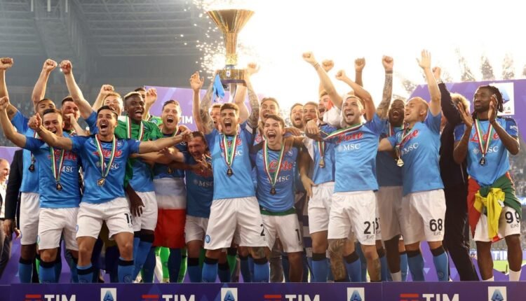 serie-a:-Φιέστα-και-αποθέωση-για-την-πρωταθλήτρια-Νάπολι