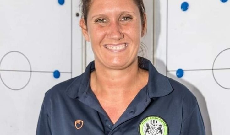 Αποχωρεί-ύστερα-από-δύο-εβδομάδες-η-Χάνα-Ντίνγκλεϊ-από-τη-Φόρεστ-Γκριν