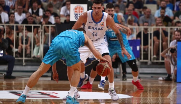Εθνική-Μπάσκετ:-Νίκησε-τη-Σλοβενία-υπό-το-βλέμμα-του-Νίκου-Γκάλη