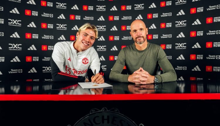 Μάντσεστερ-Γιουνάιτεντ:-Ανακοίνωσε-Χόιλουντ-μέχρι-το-2028