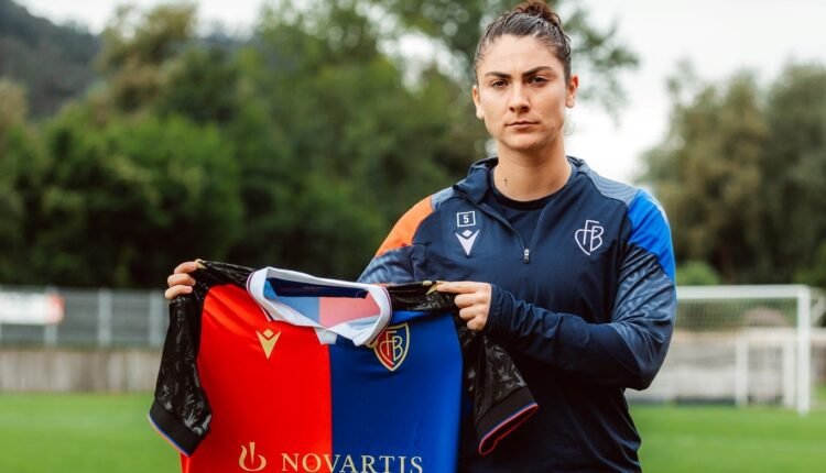 Ποδόσφαιρο-Γυναικών:-Επέστρεψε-στη-Βασιλεία-η-Ελένη-Μάρκου