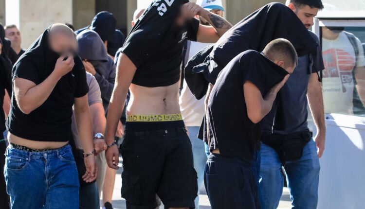 Προφυλακίστηκαν-και-οι-40-κατηγορούμενοι-της-δεύτερης-ομάδας