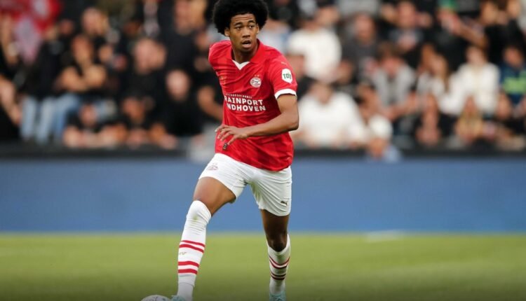 Γιουβέντους:-Απέκτησε-τον-19χρονο-Κομενένσια-από-τη-Αϊντχόφεν