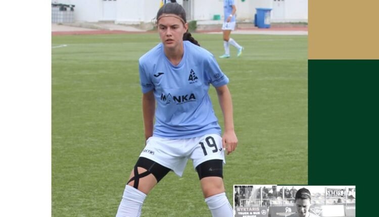 Ποδόσφαιρο-Γυναικών:-Συνεχίζει-στον-ΑΟ-ΡΕΑ-η-Έφη-Μπράμε