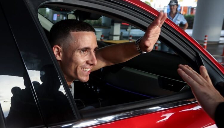 Έφτασε-στην-Ελλάδα-ο-Ποντένσε