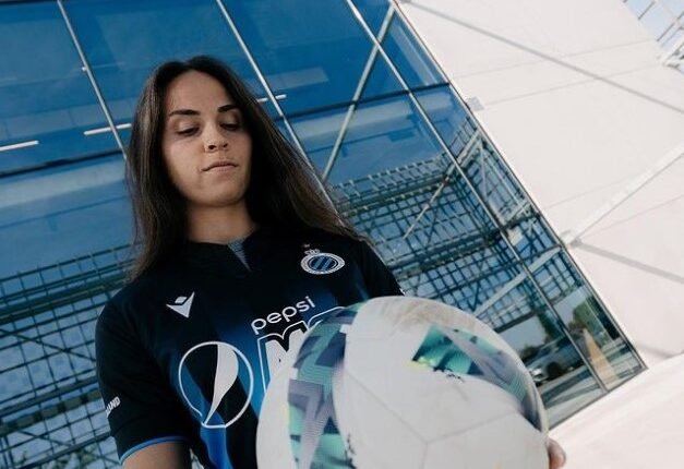 Ποδόσφαιρο-Γυναικών:-Στην-Κλαμπ-Μπριζ-η-Δανάη-Καλδαρίδου