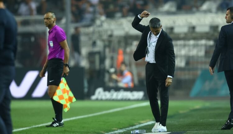 Λουτσέσκου:-«Ο-διαιτητής-ήρθε-ξεκάθαρα-για-να-φέρει-το-ματς-ισόπαλο»