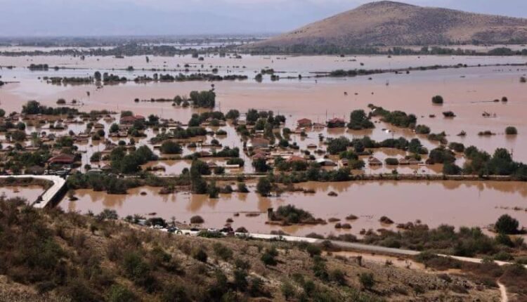 Ένας-απέραντος-βάλτος-η-Θεσσαλία-από-την-κακοκαιρία-elias