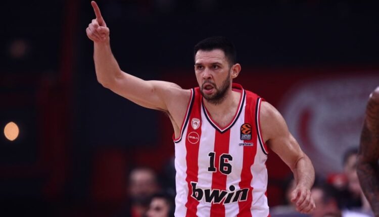 Ολυμπιακός:-Ισοπέδωσε-την-Αναντολού-Εφές-με-εξαιρετική-εμφάνιση