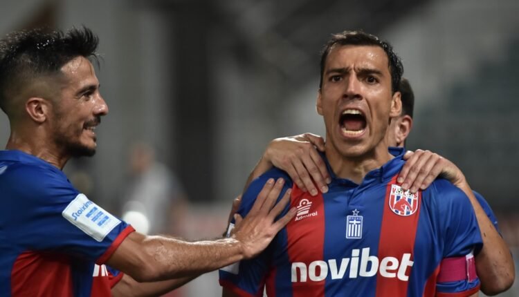 super-league:-Πρώτη-νίκη-για-τον-Βόλο-επί-της-Κηφισιάς-των-εννέα-παικτών