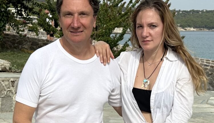 Bill Papastergiadiw & Anna Rezan