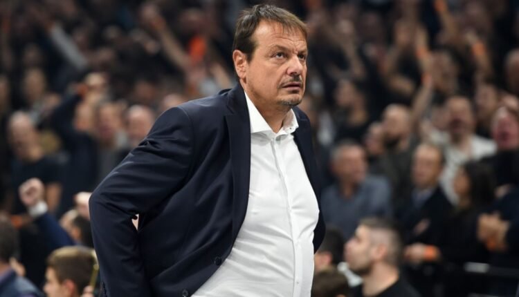 Εργκίν-Αταμάν:-«Παίξαμε-τέλειο-μπάσκετ-για-38-λεπτά,-στο-τέλος-πανικοβληθήκαμε-και-σταματήσαμε-να-παίζουμε-άμυνα»