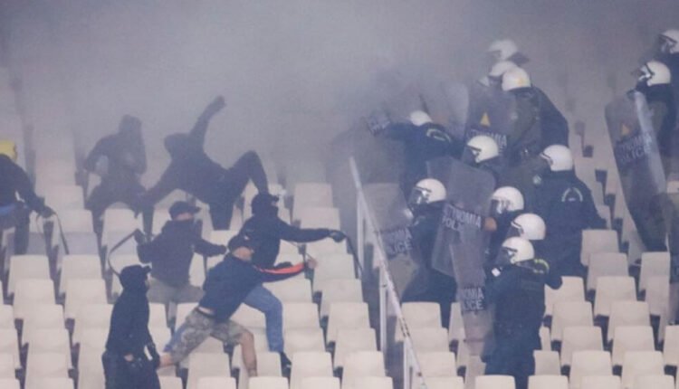 Οπαδική-βία:-Τι-συζητήθηκε-στη-σύσκεψη-στο-Μέγαρο-Μαξίμου