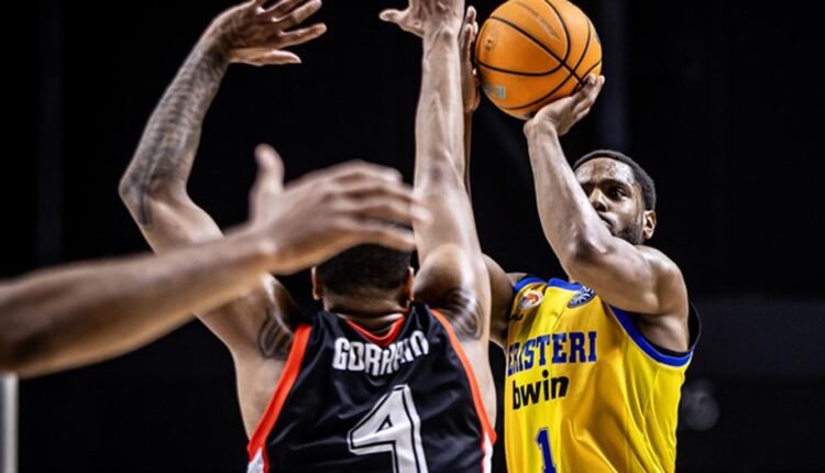 bcl:-Μεγάλο-διπλό-του-Περιστερίου-στο-Βίλνιους