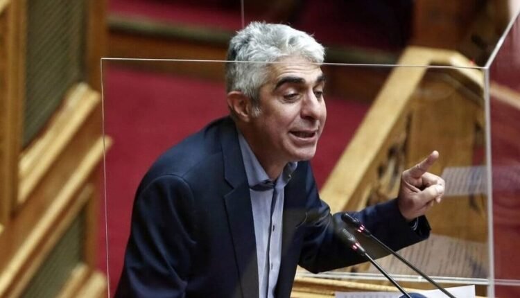 Γ.-Τσίπρας:-Έμαθα-από-την-τηλεόραση-την-απόφαση-του-Στέφανου-Κασσελακη-να-επιβάλει-κομματική-πειθαρχία-στο-νομοσχέδιο-για-τα-ομόφυλα-ζευγάρια