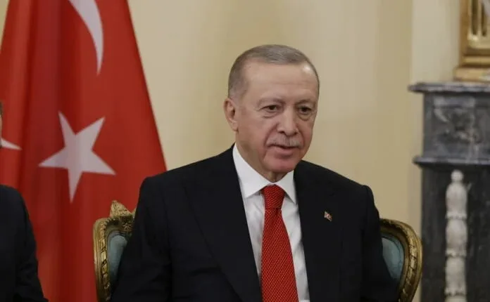 Ερντογάν:-Σε-”ματωμένη-θάλασσα”-μετατρέπεται-η-Ερυθρά-Θάλασσα-από-τις-ΗΠΑ-και-την-Βρετανία