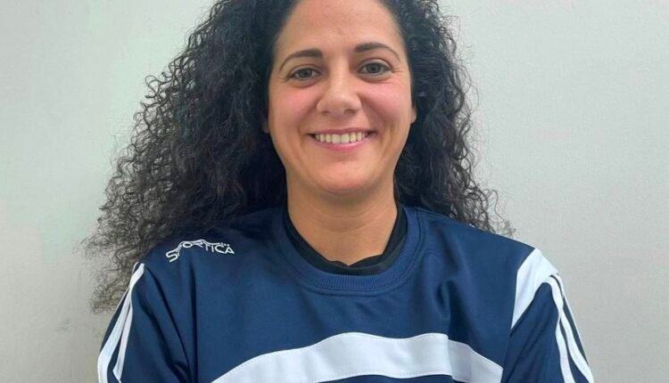 Ποδόσφαιρο-Γυναικών:-Στις-Σειρήνες-Γρεβενών-η-Μαρία-Γρομητσάρη