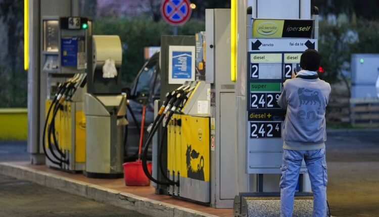 Η-αγορά-πετρελαίου-ετοιμάζεται-για-παρατεταμένη-κρίση-λόγω-του-χάους-στην-Ερυθρά-Θάλασσα