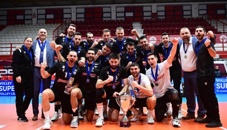 Βόλεϊ:-Κατέκτησε-το-Σούπερ-Καπ-ο-ΠΑΟΚ