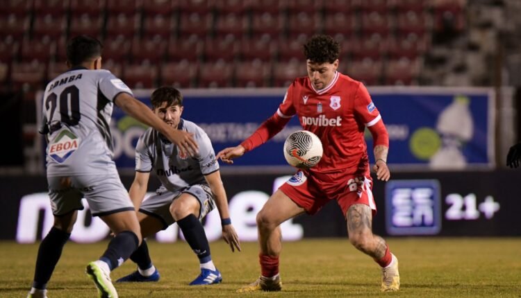 super-league:-Ισόπαλοι-Πανσερραϊκός-και-Βόλος