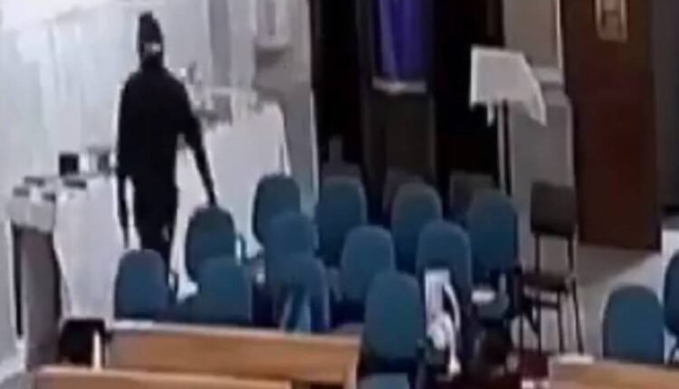 Το-Ισλαμικό-Κράτος-ανέλαβε-την-ευθύνη-για-την-επίθεση-σε-Καθολική-εκκλησία-στην-Κωνσταντινούπολη