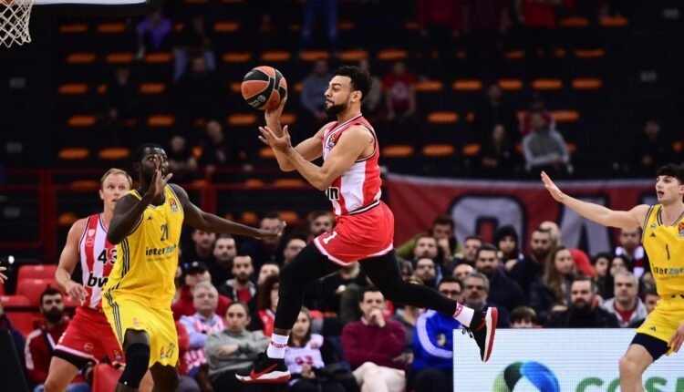 euroleague:-“Πάτησε”-την-Άλμπα-στο-ΣΕΦ-ο-Ολυμπιακός