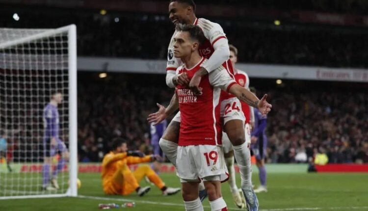 premier-league:-Η-Άρσεναλ-νίκησε-το-ντέρμπι-με-τη-Λίβερπουλ-και-έβαλε-φωτιά-στο-πρωτάθλημα