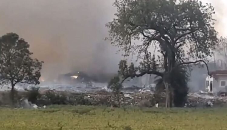 Τουλάχιστον-11-νεκροί-και-174-τραυματίες-στην-Ινδία-από-έκρηξη-σε-εργοστάσιο-πυροτεχνημάτων