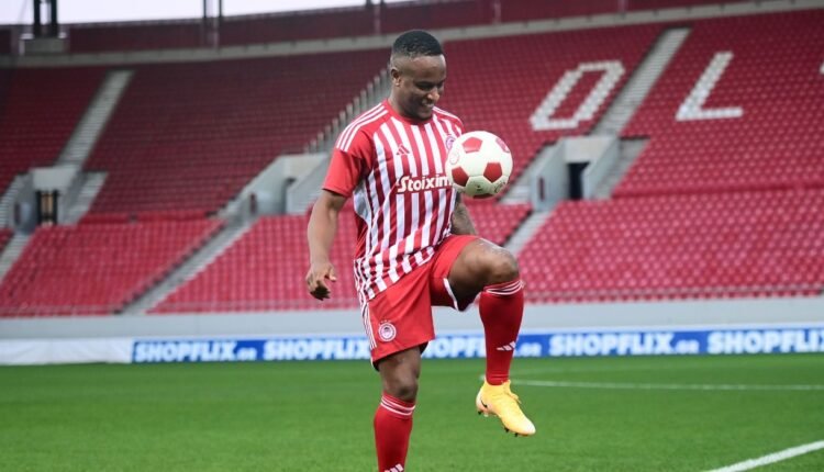 Ολυμπιακός:-Στην-Αθήνα-ο-Καμπράλ-–-“Δεν-το-σκέφτηκα-δεύτερη-φορά”