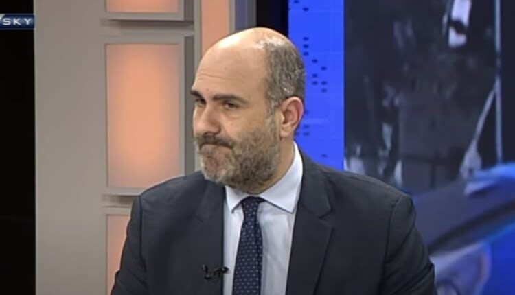 Ο-Δημήτρης-Μαρκόπουλος-Έλαβε-απειλητικό-μήνυμα-με-φωτογραφίες-των-παιδιών-του