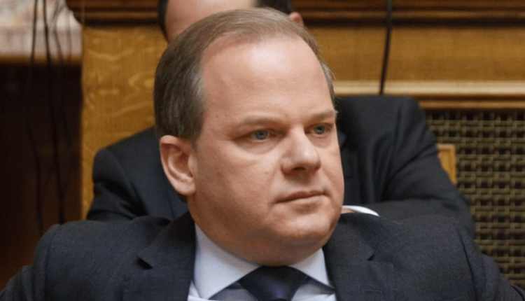 Στην-Εξεταστική-για-τα-Τέμπη-ο-εξαφανισμένος-Κ.-Καραμανλής