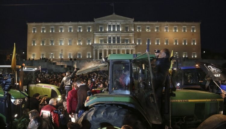 Τα-σημεία-υποδοχής-των-τρακτέρ-για-το-συλλαλητήριο-των-αγροτών-την-Τρίτη-20-Φλεβάρη-στο-Σύνταγμα