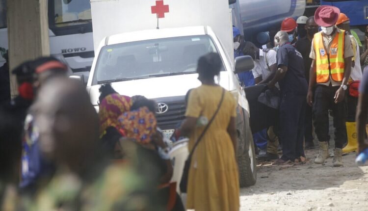 Κατάρρευση-κτιρίων-σε-υπό-ανέγερση-εμπορικό-στη-Νιγηρία-Τουλάχιστον-6-νεκροί,-φόβοι-για-εγκλωβισμένους