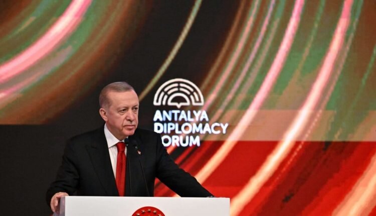 Νέα-πρόκληση-Ερντογάν:-Ζήτησε-«ισότιμο-διεθνές-καθεστώς»-για-τους-Τουρκοκυπρίους