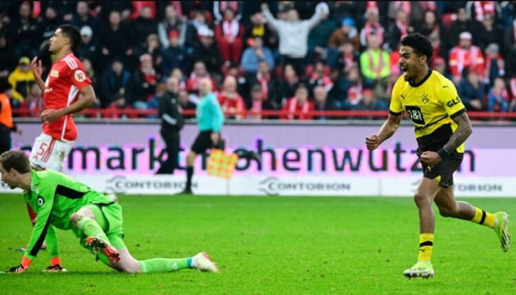 bundesliga:-Επιστροφή-στις-νίκες-για-τη-Ντόρτμουντ