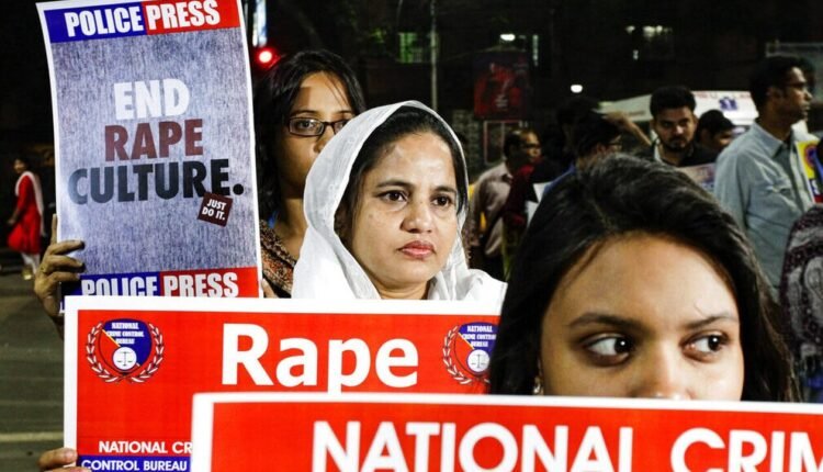 Φρίκη-στην-Ινδία:-7-άνδρες-βίασαν-Βραζιλιάνα-τουρίστρια-και-ξυλοκόπησαν-τον-σύζυγό-της