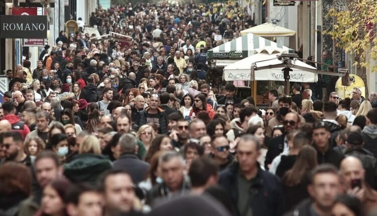 Αυξημένες-ασφαλιστικές-εισφορές-καλούνται-να-πληρώσουν-οι-Ελεύθεροι-Επαγγελματίες