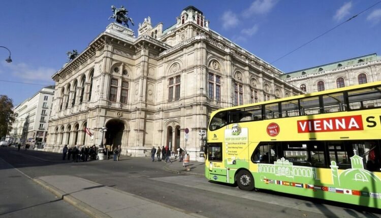 Η-Αυστρία-απελαύνει-δύο-ακόμα-Ρώσους-διπλωμάτες-–-«Αβάσιμη»-απόφαση-θα-υπάρξουν-αντίποινα,-λέει-η-Μόσχα